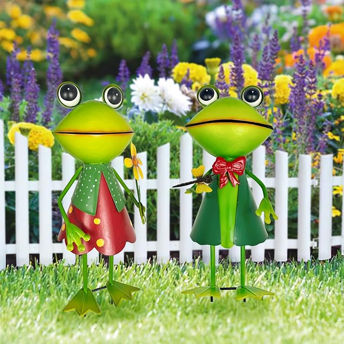 HONGLAND Frog Metal Yard Art - Cute Frogs Garden Decor for Outside - 3D Frog Figurines Outdoor Statues for Lawn Patio Pathway Yard Holiday (with Flower)-VerdiqueGarden