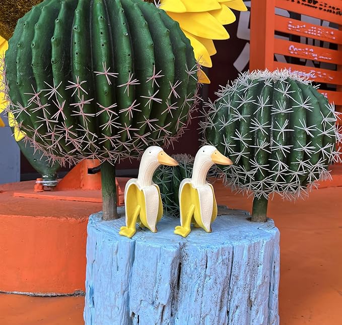 Tellme 2 PCS Banana Duck Statues, Creative Whimsical Garden Art Resin Gnome Sculptures, Outdoor Personalized Decors, Cute Banana Ornaments for Yard, Porch, Office, Home, Funny Housewarming Gifts.-VerdiqueGarden