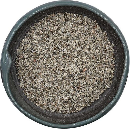 10QT Horticultural Vermiculite Bulk, Organic Vermiculite for Plants, Course Grade Vermiculite for Gardening, for houseplants, for Mushrooms, to Maintain Soil Moisture and Plant Growth(5-8mm)-VerdiqueGarden