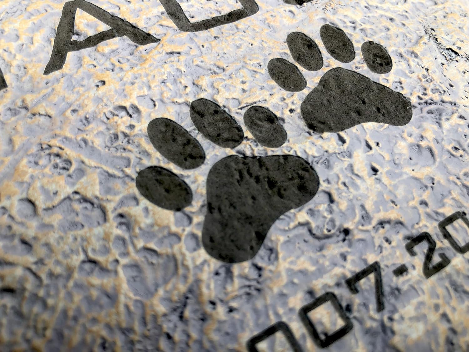 GiftsForYouNow Engraved in Loving Memory Pet Memorial Garden Stone, 11.5 Inch, Pet Loss Gift, Dog Memorial, Temporary Grave Marker, Dog Headstone, Dog Memorial Gift for Loss of Dog-VerdiqueGarden