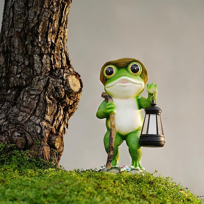 Solar Frog Garden Decor with Lantern Outdoor Statue for Patio Pathway Frog Figurine for Yard Decoration Lawn Ornament Gardening Gifts for Women Mom Grandma-VerdiqueGarden