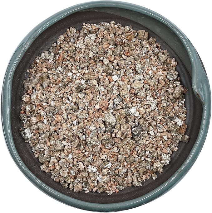 10QT Horticultural Vermiculite Bulk, Organic Vermiculite for Plants, Course Grade Vermiculite for Gardening, for houseplants, for Mushrooms, to Maintain Soil Moisture and Plant Growth(5-8mm)-VerdiqueGarden