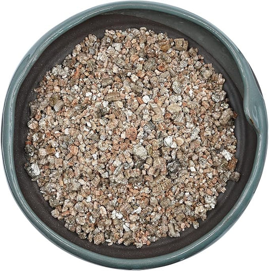 10QT Horticultural Vermiculite Bulk, Organic Vermiculite for Plants, Course Grade Vermiculite for Gardening, for houseplants, for Mushrooms, to Maintain Soil Moisture and Plant Growth(5-8mm)-VerdiqueGarden