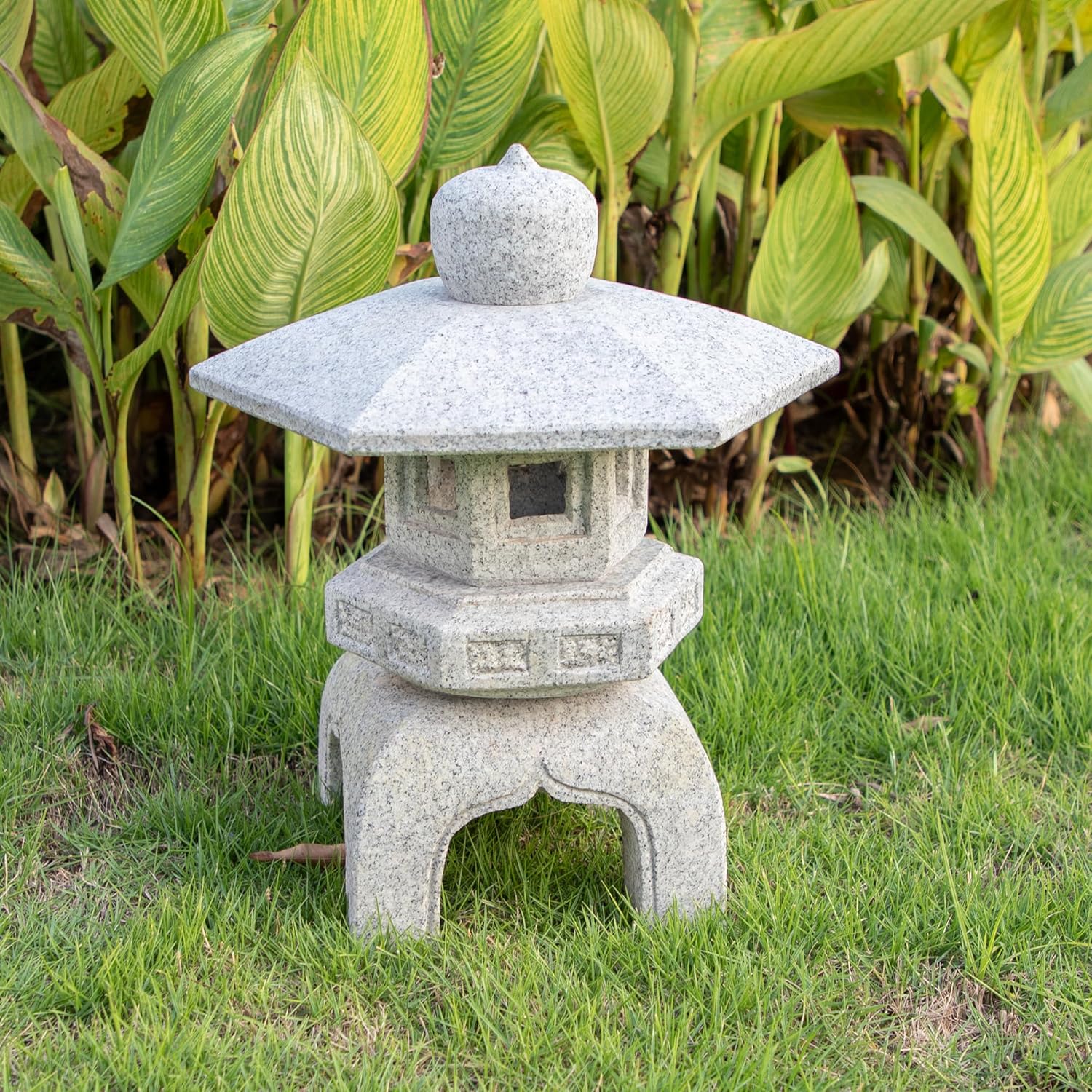 Natural Granite Japanese Garden Decorations - Pagoda Lanterns and Statues-VerdiqueGarden