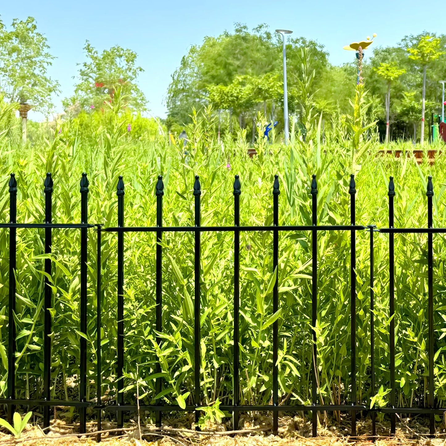 Metal Decorative Garden Fence 24" Wide x 24" High (5 Panels, Total Length 10 feet), Metal Border Folding Fence, Landscape Fencing Dog Fence Pet Fence for Flower Bed, Yard, Animal Barrier-VerdiqueGarden