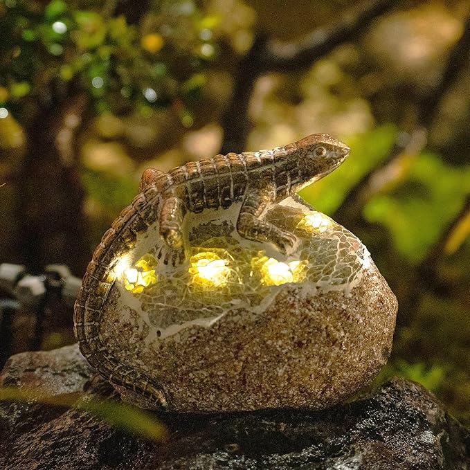 Garden Statue Lizard,Solar Lizard Decor for Outdoor,Resin Lizards Figurine with Solar Light for Patio,Balcony,Yard,Lawn Ornament,Perfect Garden Gift-VerdiqueGarden