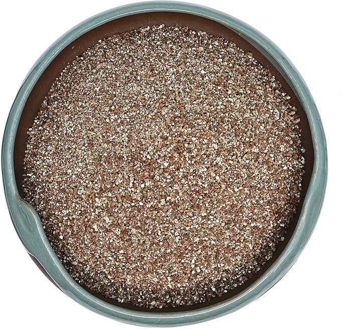 10QT Horticultural Vermiculite Bulk, Organic Vermiculite for Plants, Course Grade Vermiculite for Gardening, for houseplants, for Mushrooms, to Maintain Soil Moisture and Plant Growth(2-4mm)-VerdiqueGarden