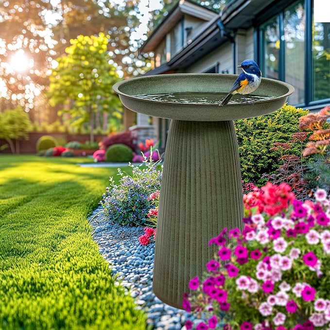 Sunnydaze Gleeful Garden Metal Bird Bath for Outdoors - Large Decorative Iron Birdbath - 23-Inch - Matte Green-VerdiqueGarden