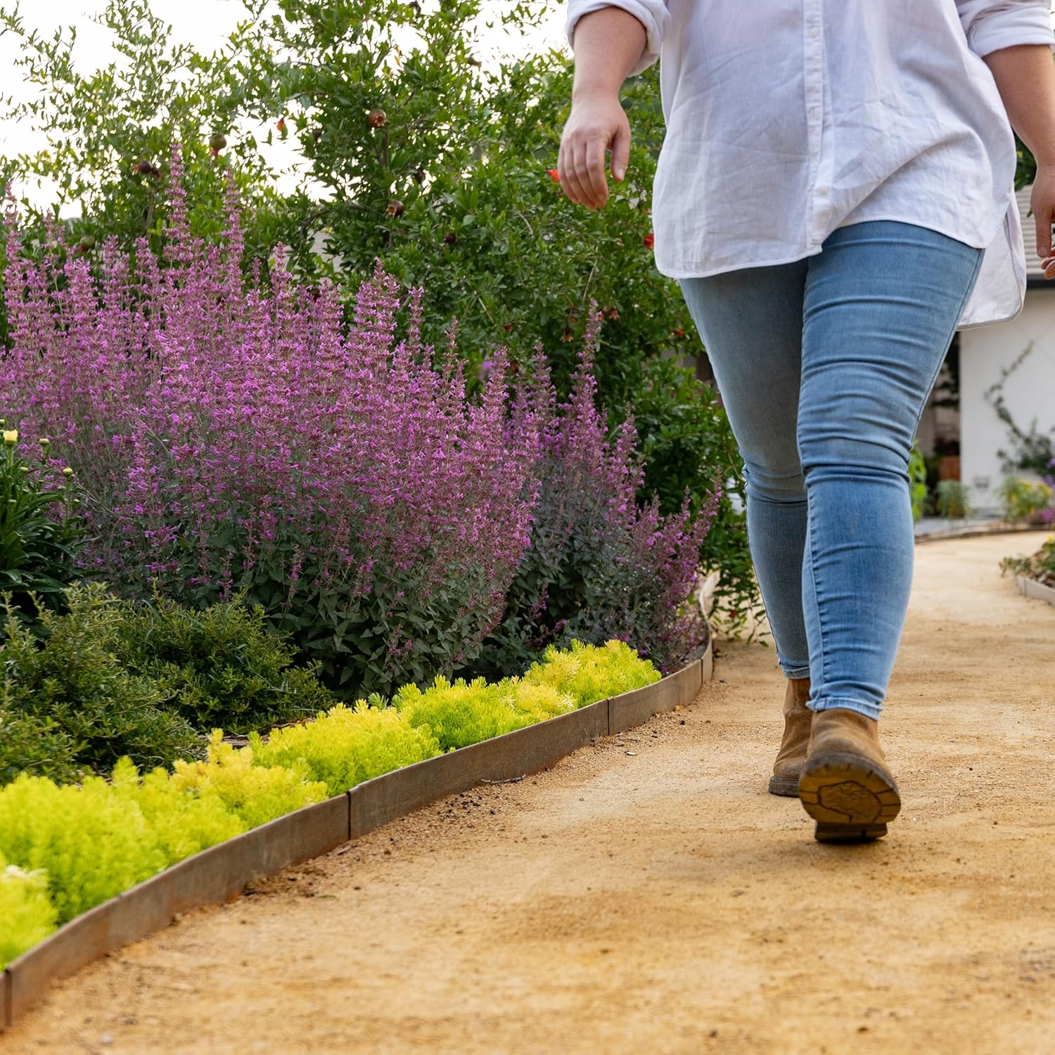 Hammer-in Landscape Edging - 48-inch Strips - 14-inch Depth 1/4-inch Rounded top COR-Ten Steel (5 Pack)-VerdiqueGarden