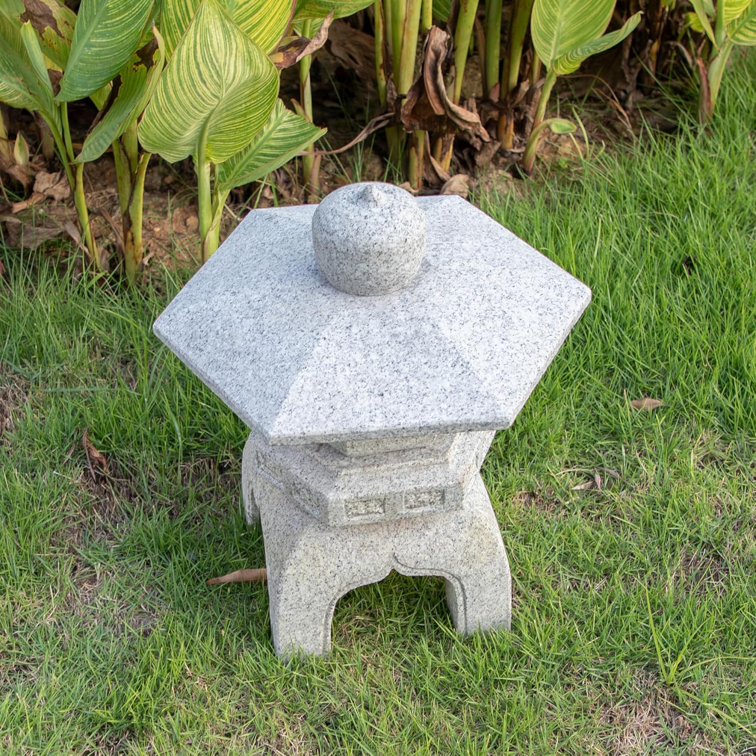 Natural Granite Japanese Garden Decorations - Pagoda Lanterns and Statues-VerdiqueGarden