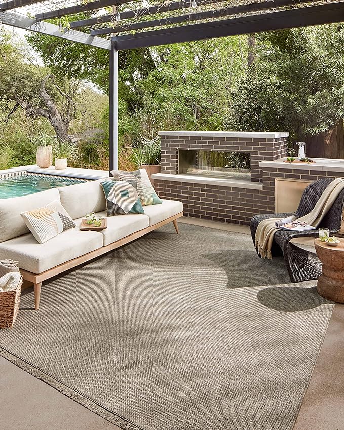 Loloi Dawn Collection Indoor/Outdoor DAW-04 Coffee 7'-8" x 7'-8" Round Area Rug-VerdiqueGarden